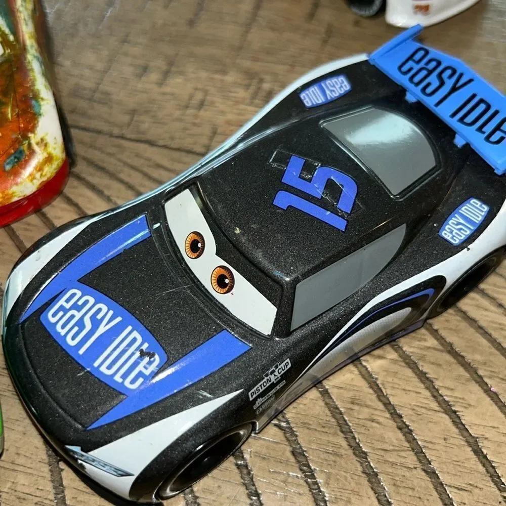 Disney’s Cars 🚙 🚗 🚘 Die-Cast Toy Set 7 cars 95, Easy Idle 52, LeakLess & more!